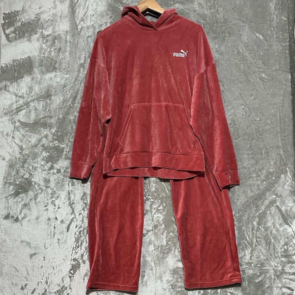 NWT Puma Elevated Essentials Set In‎ Astro Red Womens Size M Hoodie S Pants Cozy